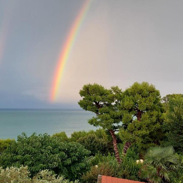 Affittacamere Le Tre Sorelle Сіроло Екстер'єр фото